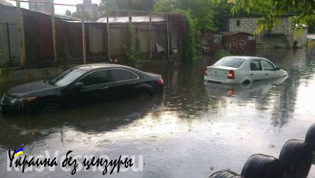 ГосЧС: дождь и порывы ветра обесточили 77 населенных пунктов на Украине