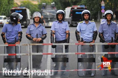 Ереванская полиция: у митингующих есть взрывчатые вещества (+ВИДЕО)