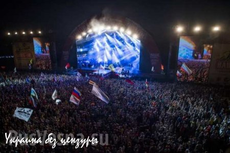 Фестиваль «Нашествие»: русский рок на фоне танков и бронемашин (ВИДЕО)