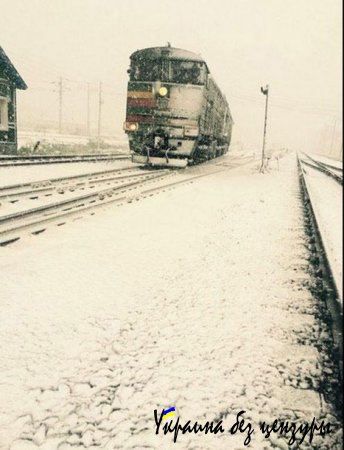 Зима летом. Российский город засыпало снегом