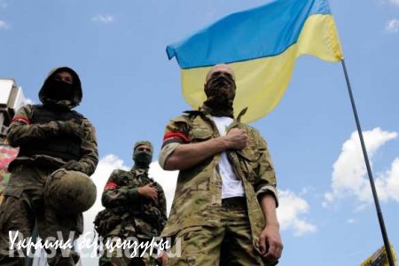 «Предвоенный Киев»: горожане с тревогой наблюдают за мощными колоннами техники «Правого сектора»