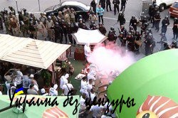 «Украинская сволочь, 100 лет не пускать вас в Европу!» – поляки комментируют нападение на своих земляков в Киеве «Украинская сволочь, 100 лет не пускать вас в Европу!» – поляки комментируют нападение на своих земляков в Киеве