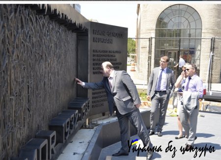 В Вашингтоне установили памятник жертвам Голодомора в Украине