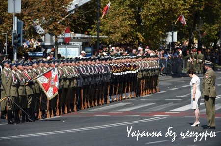 В Польше победу над большевиками отметили военным парадом