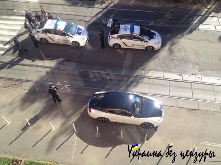 Путин в Крыму, обстрел Донецка и доллары на улицах Киева: фото дня