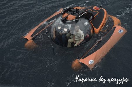 Путин в Крыму опустился на дно Черного моря