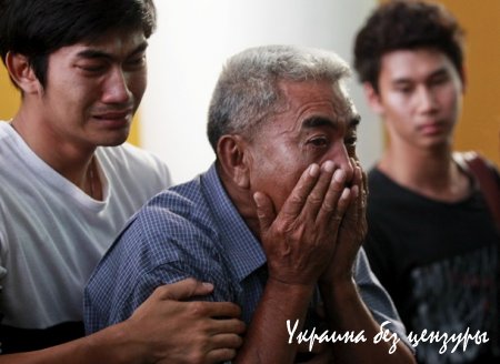 Саакашвили в багажнике, обезглавленный Ленин и рост рубля: фото дня