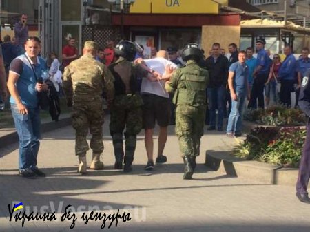 На Майдане вновь дерутся украинские и польские фанаты (ФОТО, добавлено ВИДЕО)