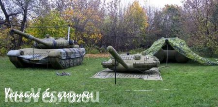 ВСУ макетами боевой техники пытаются спровоцировать армию ДНР на ведение огня, — Басурин
