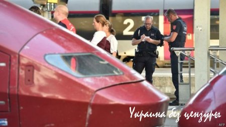Неизвестный ранил трех человек в поезде Амстердам-Париж
