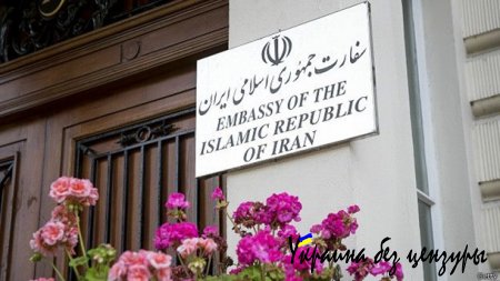 Великобритания вновь открыла свое посольство в Иране