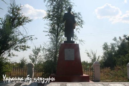 Новосветловка, год после освобождения. Фоторепортаж «Русской Весны»