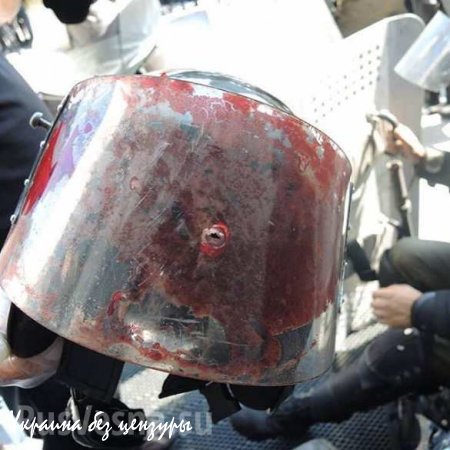 Боестолкновения у Рады: взрывы и полторы сотни жертв (ФОТОЛЕНТА+ВИДЕО)