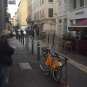 Во Франции неизвестные открыли стрельбу на улице: один человек погиб, шестеро ранены (ФОТО)