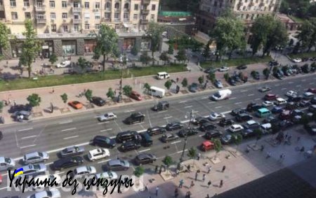 В Киеве возобновились митинги: в центре города перекрыто автомобильное движение