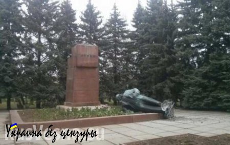 ЛНР заберет снесенные Украиной советские памятники, но только вместе с территориями, — Плотницкий
