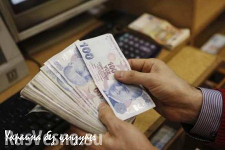 Турецкая лира продолжает стремительно падать