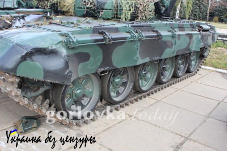 Армия ДНР отмечает «День танкиста», демонстрируя собственную и трофейную технику (ФОТО-ВИДЕОРЕПОРТАЖ)