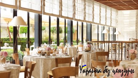 Лечение с шиком. Кобзон устроился в роскошном отеле Милана - СМИ