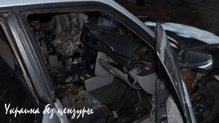 Лидеру херсонского» Правого сектора» сожгли автомобиль (ФОТО)