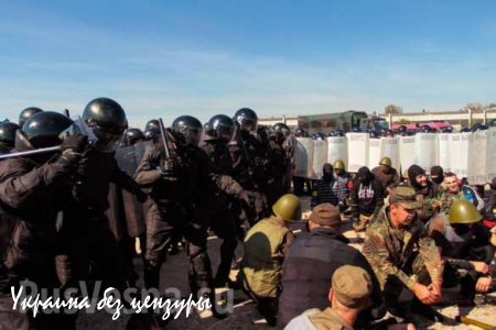 Нацгвардия Украины экстренно готовится разгонять Майдан (ФОТО)