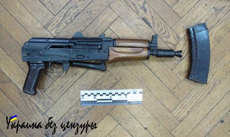 В квартире киевлянина обнаружен арсенал оружия (ФОТО)