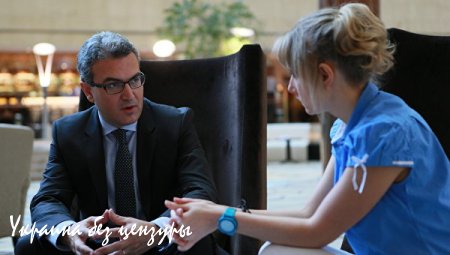 Французский политик: миграционный кризис — это полная ответственность Запада, который разрушил страны Среднего и Ближнего Востока (ФОТО)