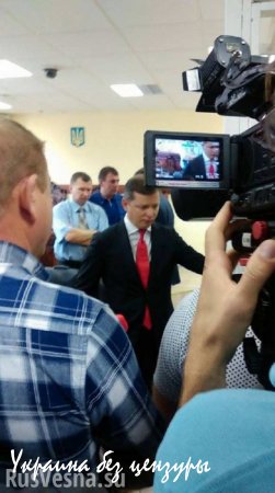 В суде над Мосийчуком Ляшко и Лозовой набросились на прокуроров (ФОТО, ВИДЕО 18+)