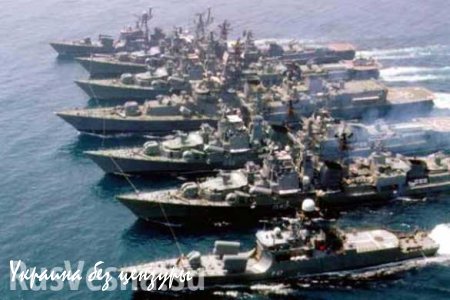 Паника в рядах оккупантов в Мариуполе: «российские боевые корабли подошли на 4 мили к городу»