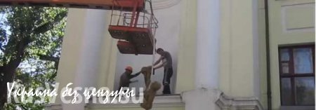 «Это фашисты!» — жители оккупированного Славянска возмутились сносом скульптур в ЦДЮТ (ВИДЕО)