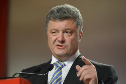 Порошенко пытается переделать историю под себя Порошенко пытается переделать историю под себя