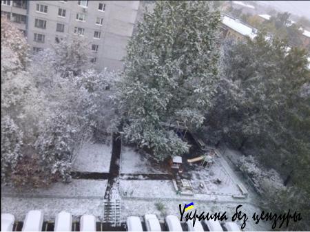 Анимальное количество снега в Москве 