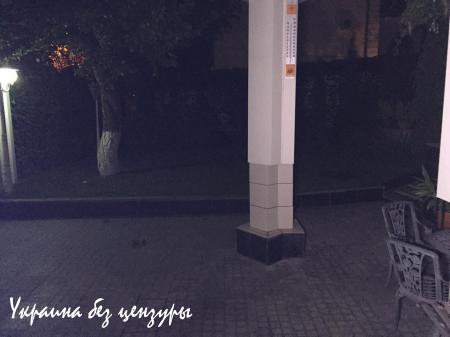 Неизвестные бросили гранату в дом украинского нардепа Кивалова в Одессе (ФОТО)