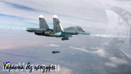 Точечные удары российской авиации по складам с техникой и опорному пункту боевиков ИГИЛ (ВИДЕО)