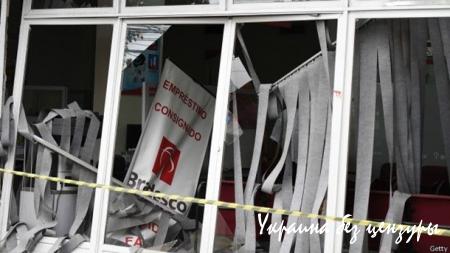 Взрывом в Рио-де-Жанейро разрушены десятки домов