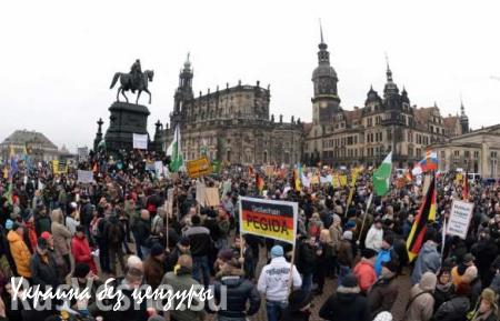 Свыше 30 тыс. сторонников и противников движения ПЕГИДА вышли на улицы Дрездена