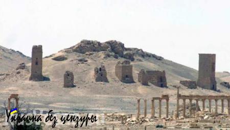 Боевики ИГИЛ уничтожили исторические колонны Пальмиры