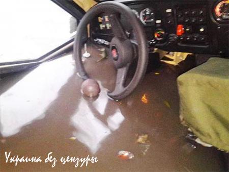 Украинские военные утопили в болоте новейший броневик «Дозор-Б» (ФОТО)