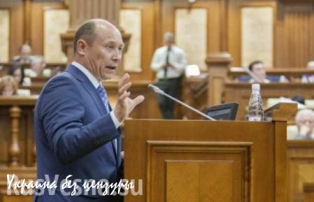 Парламент Молдавии отправил в отставку правительство