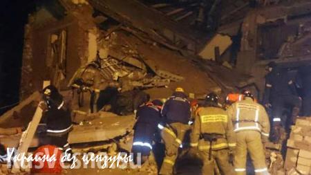 Двухлетнюю девочку спасли из-под обломков разрушенного дома в Хабаровске