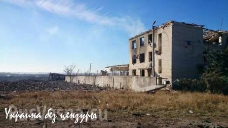 Сватово: пьяные украинские террористы, взрывы и разрушенные дома (ФОТО)
