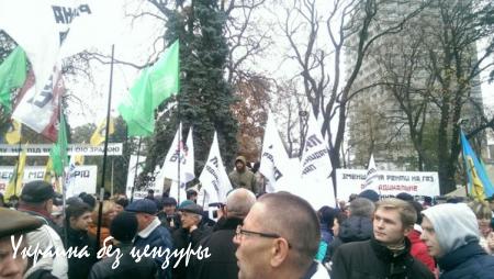 В лучших традициях Януковича — для предотвращения нового «Майдана» у стен Рады в Киеве закрыли станцию метро