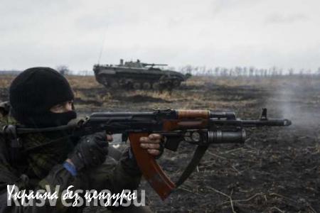 В аэропорту Донецка бой, Петровский район под обстрелом