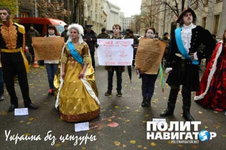 На русском говорят необразованные оккупанты — пикет в защиту мовы