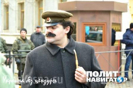 На русском говорят необразованные оккупанты — пикет в защиту мовы