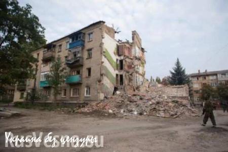 СРОЧНО: Украинские оккупанты ведут огонь по поселку Октябрьский