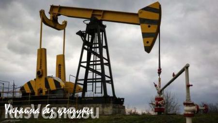 Цены на нефть снижаются на росте запасов в США