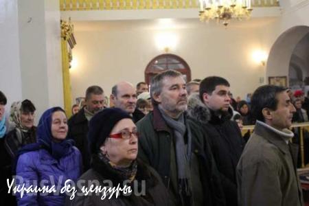 Луганчане встретили икону Скоропослушница», переданную в дар Свято-Петропавловскому собору (ФОТО, ВИДЕО)