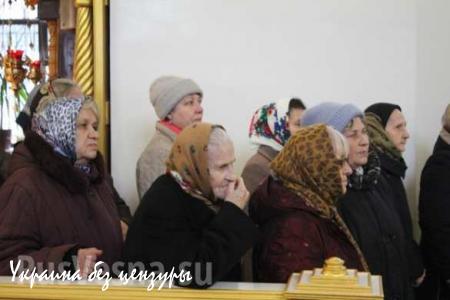 Луганчане встретили икону Скоропослушница», переданную в дар Свято-Петропавловскому собору (ФОТО, ВИДЕО)