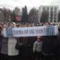 В Ровно священники Московского Патриархата крестным ходом пришли под стены ОГА (ФОТО) В Ровно священники Московского Патриархата крестным ходом пришли под стены ОГА (ФОТО)